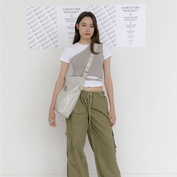 CHRISTINE PROJECT >Korean brand 
Sparkling Shopper Bag - Picture 9 of 16